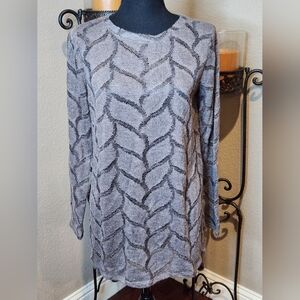 New Directions Gray Long Sleeve High Low L/S Burnout Tunic.NWT. Size M